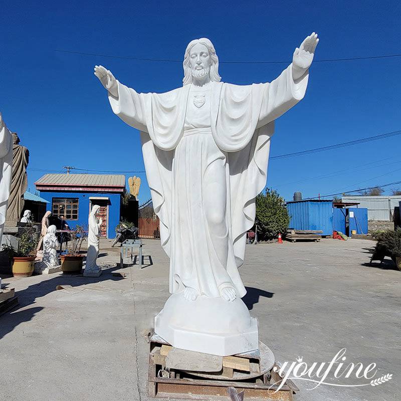 Jesus Statue Details: